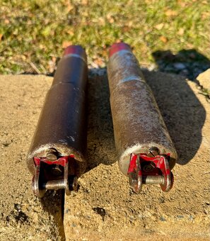 Jawa CZ 125 150 250 350 kyvacka - zadni tlumice - 13