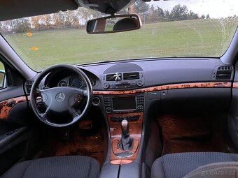 MERCEDES-BENZ E 280 elegance - 13