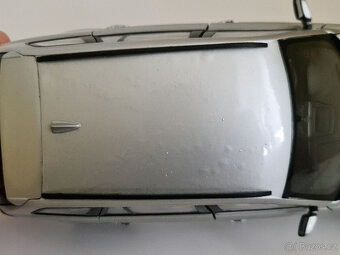 predam bmw x3 1:18 - 13