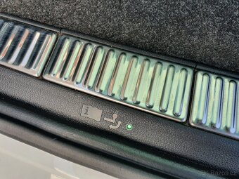 Škoda Superb iV Combi 1.4TSI 160kW DSG Style Matrix Ambient - 13