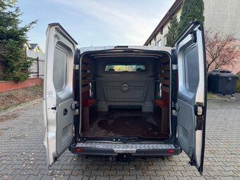 RENAULT TRAFIC 2.5DCI 107KW LONG 5 MÍST R.V.2010 - 13