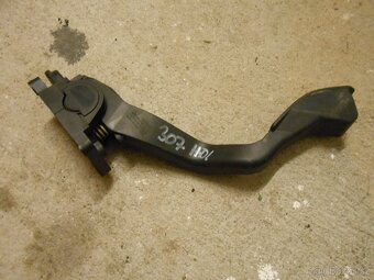 Peugeot 307 SW  2.0HDi 66KW RHY veškeré díly - 13