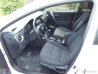 Toyota Auris COMBI- rv2013- 1.6 97kw- 112000km- - 13