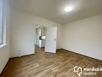 Pronájem, Byt 3+1, 70m2, Višňovce, Hulín - 13