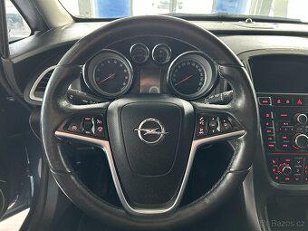 Opel Astra J 1.6 TURBO,ČR,SERVISKA,2.MAJ - 13
