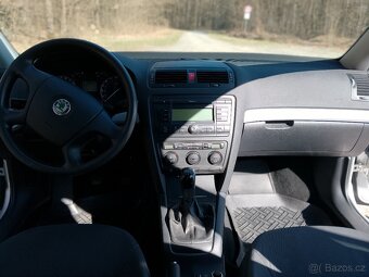 Škoda Octavia 1.6 mpi - 13