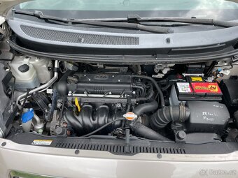 Kia Venga 1,4i 65000KM - 13