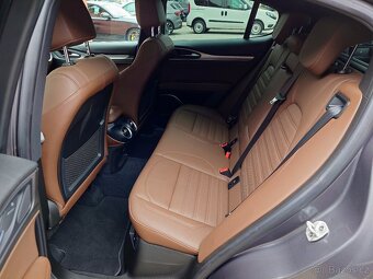 Alfa Romeo Stelvio 2.2 JTDM Veloce Q4 154kW (ODPOČET DPH) - 13