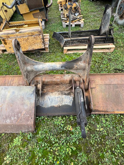 Caterpillar Díly na CAT M 315 - 13