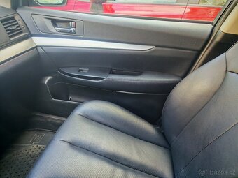 Subaru Outback 2.5 - 13