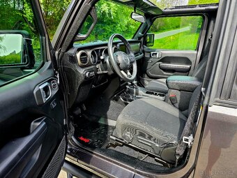 Jeep Wrangler Sport JL, 35" Pneu, 3,6 V6, DPH, NEBOURANÉ - 13