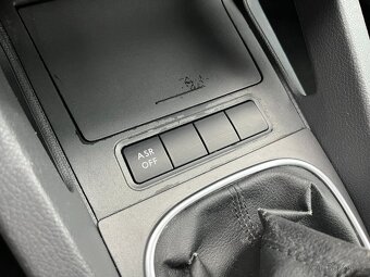 VW Golf 1.9 TDi 77kW Model BEZ DPF,AC - 13