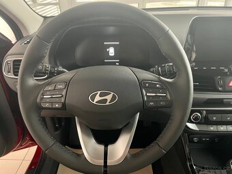 Hyundai i30 WG 1,5i 70kW Family 6MT - 13