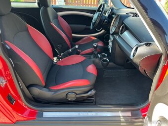 Mini Cooper 1.6 i 88 kw . Výborný stav - 13