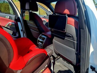 BMW X6 M paket 4.0i 4x4 r.v.2022 Full vybava - 13