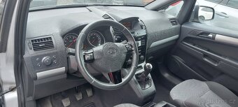 Opel Zafira 1,6 benzin Facelift 2010 - 7 mistne - 13