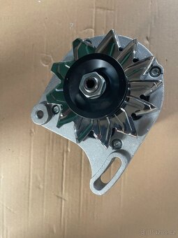 Vodní pumpa na traktor Bělorus podkop Belarus, motor D 65 - 13