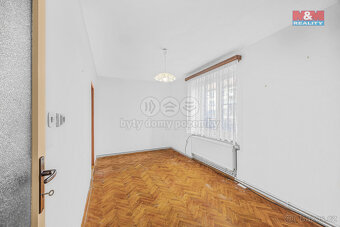 Prodej, byt 3+1, 68 m2, garáž 21 m2, Opočno, ul. Nádražní - 13