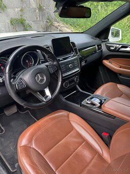 Mercedes-Benz GLS - 13