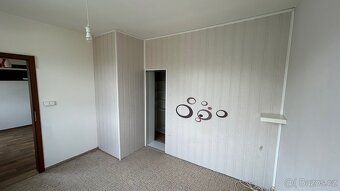 Prodám byt 4+1 s balkonem v OV (85m) - 13