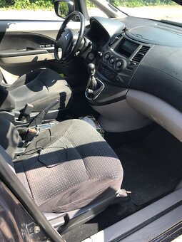 Mitsubishi Grandis, 2.0 DI-D 100 kW, 7 míst - 13