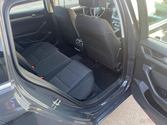 Volkswagen Passat Variant Comfortline 2.0 TDI DSG 110 kW - 13