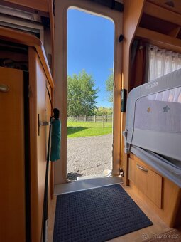 Karavan LMC 490 - 13