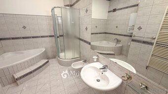 Pronájem byty 3+1, 99 m2 - Znojmo, náměstí Republiky - 13