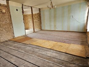 Prodej domu na náměstí 270 m², pozemek 165 m² Seč - 13