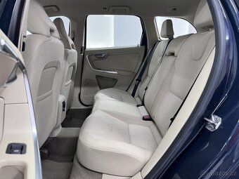 Volvo XC60 2.4 D4 133 kW 4x4 Manuál, 2014, Výhřev čel.skla - 13