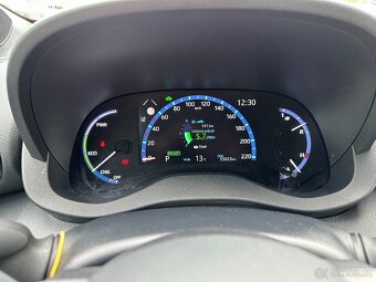 Toyota Yaris Cross 2023 - 13