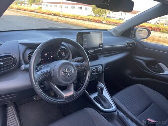 Toyota Yaris 1.5 92kw Automat + výbava ( rv. 2022 ) - 13