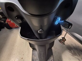 ELEKTRICKÁ MOTORKA SUPER SOCO (plně funkční) - 13