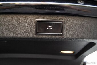 Škoda Superb Combi 2.0 TDI Style DSG AJ NA SPLATKY - 13