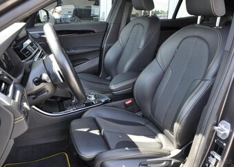 BMW Řada 2 xDrive20d A/T ACC HUD ČR 1M - 13