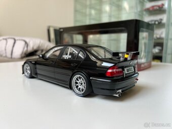 BMW Z4 a BMW E46 AUTOART 1:18 - 13
