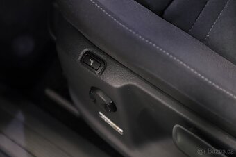 VW Touran Highline 2.0TDI 110kW DSG - záruka Autodraft - 13