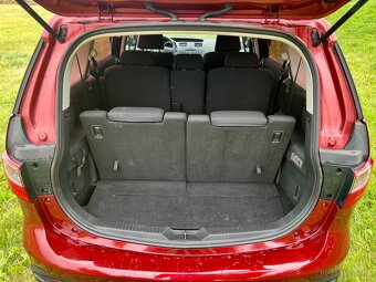 Mazda 5 1,8i 85kW 7míst - 13