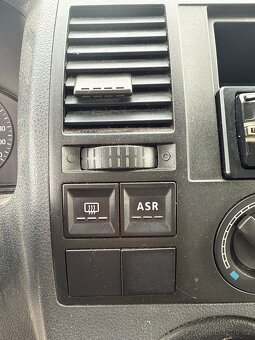 Volkswagen T4 Transporter 1.9 TDI 77kW 6 MÍST CZ 3. MAJITEL - 13