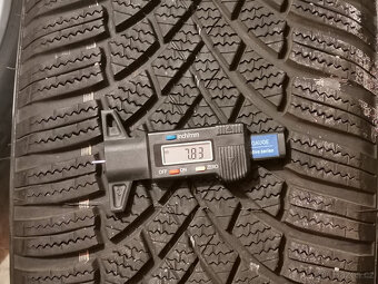 Audi Q4 e-tron - originál 19" alu s pneu - DOT 24 7+ mm - 13