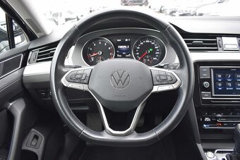 Volkswagen Passat 1.5 TSI 110kW DSG ACC DPH ČR 1.MAJITEL - 13