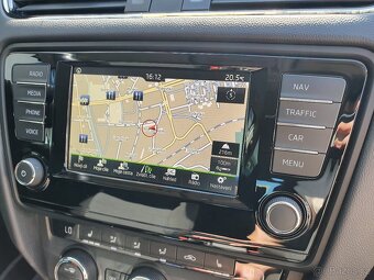Škoda Octavia Combi 2.0TDI 110kW DSG DAB Park. senz. zadní - 13