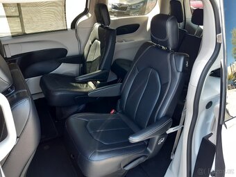 Chrysler Pacifica 3,6L,r.v.2022, kůže,7mít,TopStav,39.000 km - 13