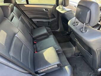 Mercedes Benz E200 - pěkný stav, po velkém servisu - 13