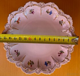 Souprava krásného růžového porcelánu, celkem 5ks - 13