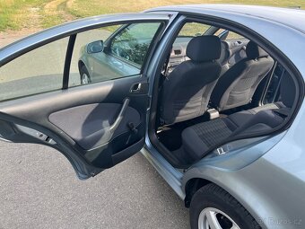 Škoda Octavia 1.9 tdi 66kw rok 2004 - 13