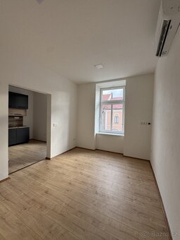 Pronájem bytu 1+1, 40 m² – Přibyslav, Bechyňovo náměstí - 13