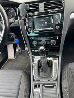 VW Golf 2.0 tdi 110kw, CUP, r.v.2015, serviska, rozvody - 13