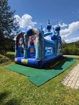 Skákací hrady, skluzavky, kolotoč, rodeo býk - 13