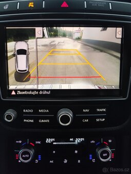 VW Touareg 3.0 TDI 193 kW R-Line Executive Edition - 13